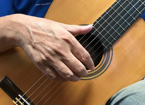 クラシックギター右手の基本フォーム